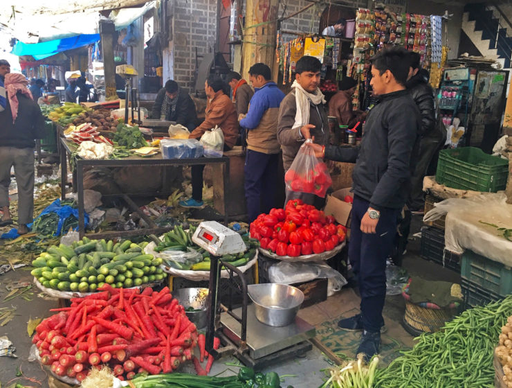 Nya digitala mötesplatser kan underlätta för människor i Indien att hitta mat under coronapandemin