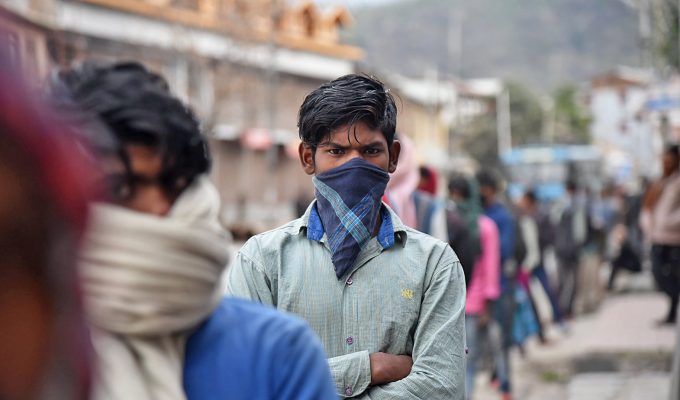 Migrantarbetare i Kashmir behöver ge sig hem