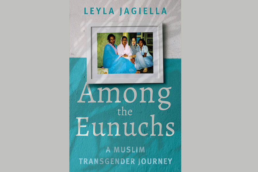 Remy Lacroix va busty milf bilan ajoyib ertaga tribbingga aylanadi!