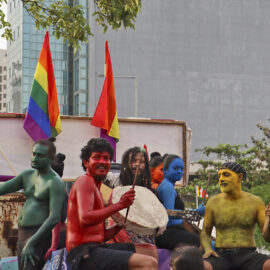 Deltagare i Freedom Pride Parade i Colombo i juni 2023.