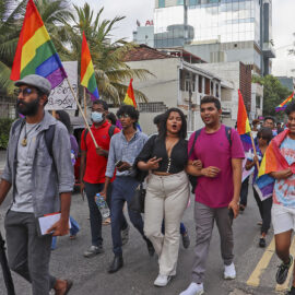Deltagare i Freedom Pride Parade i Colombo i juni 2023.