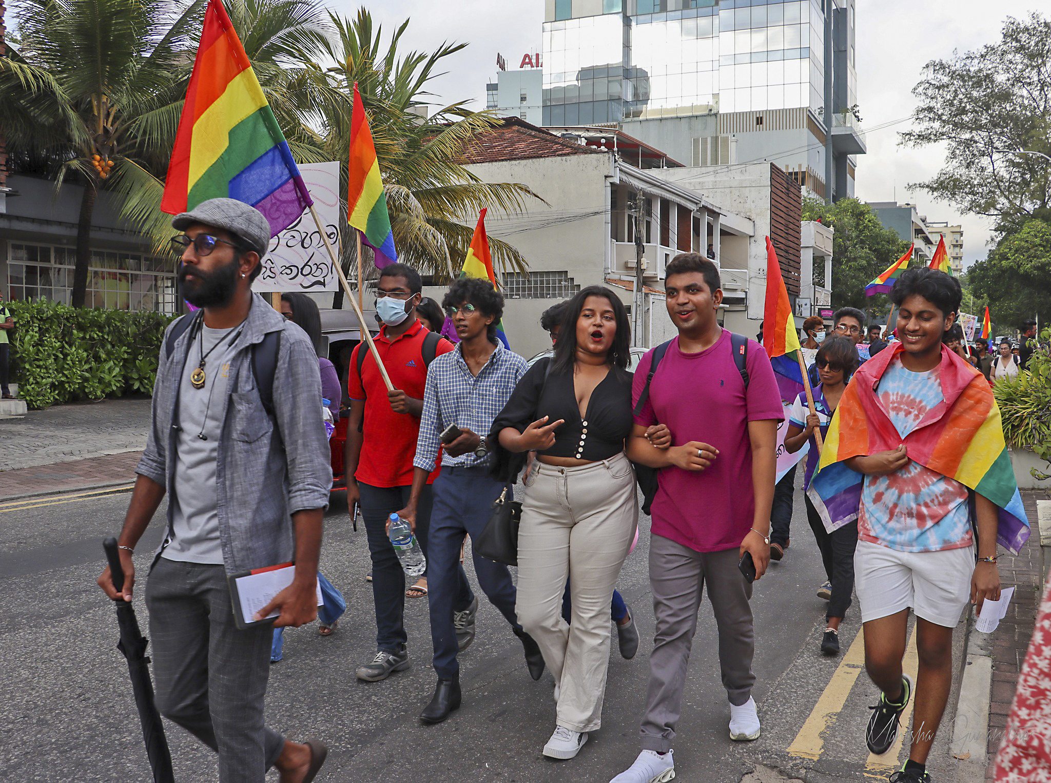 Deltagare i Freedom Pride Parade i Colombo i juni 2023.