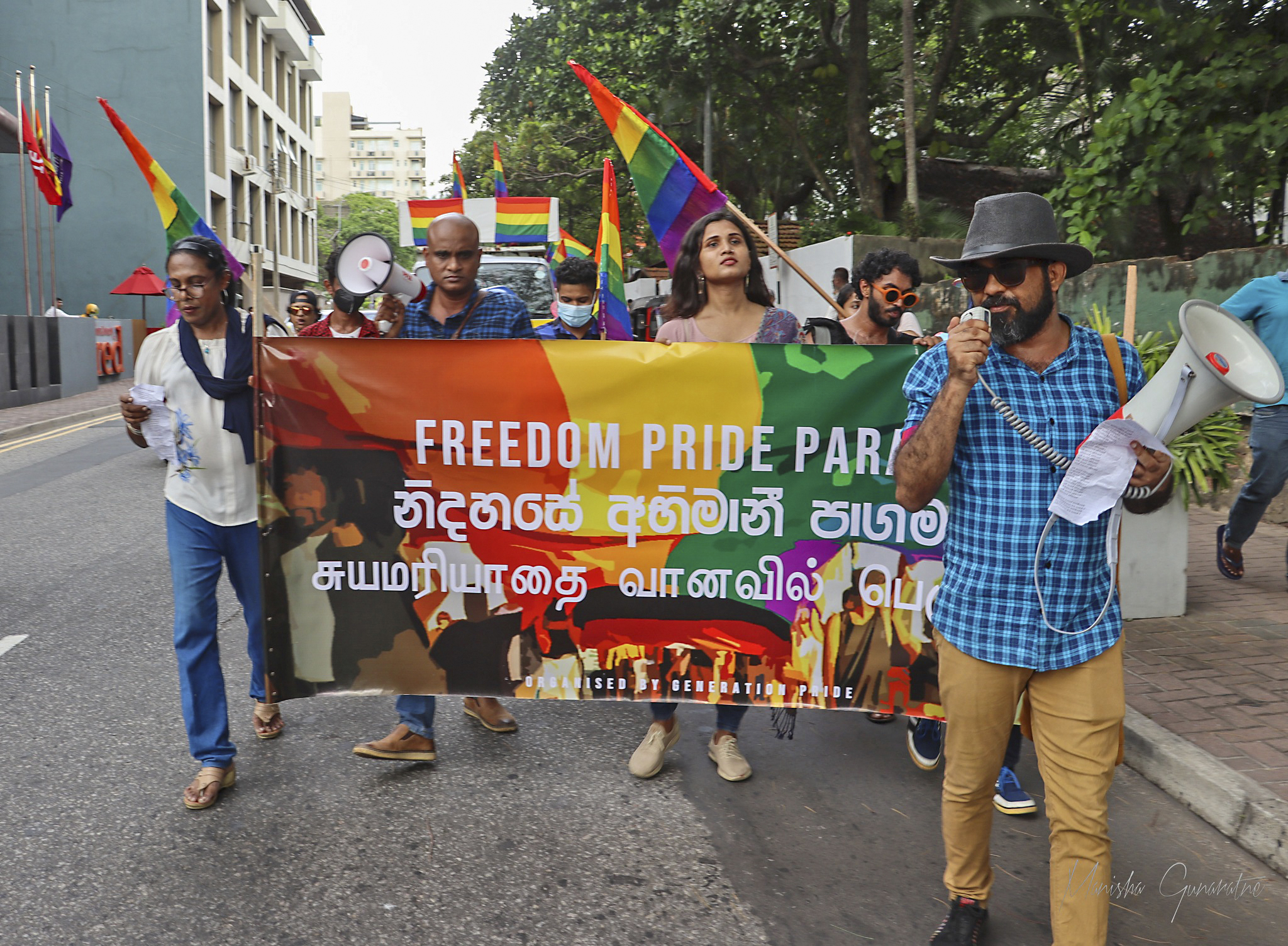 Deltagare i Freedom Pride Parade i Colombo i juni 2023.