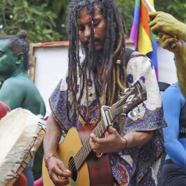 Deltagare i Freedom Pride Parade i Colombo i juni 2023.