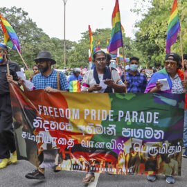 Deltagare i Freedom Pride Parade i Colombo i juni 2023.