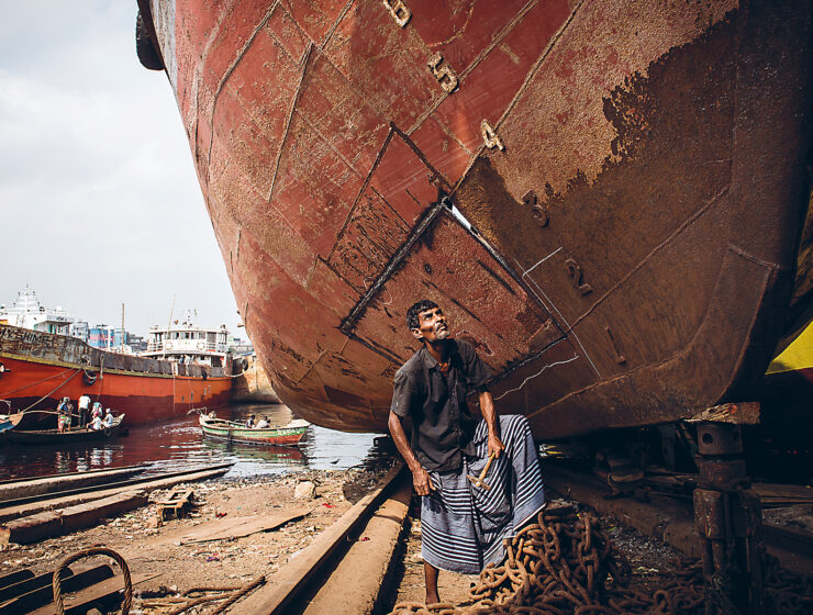 Bangladesh präglas av vatten, som öppnar för sjöfart.