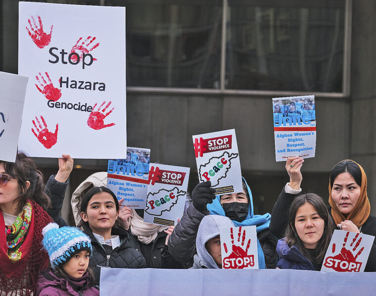 Demonstration i Toronto för att uppmärksamma situationen för hazarer i Afghanistan.