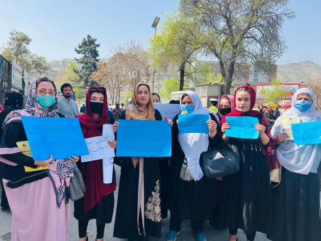 Kvinnor protesterade i Kabul efter talibanernas maktövertagande 2021