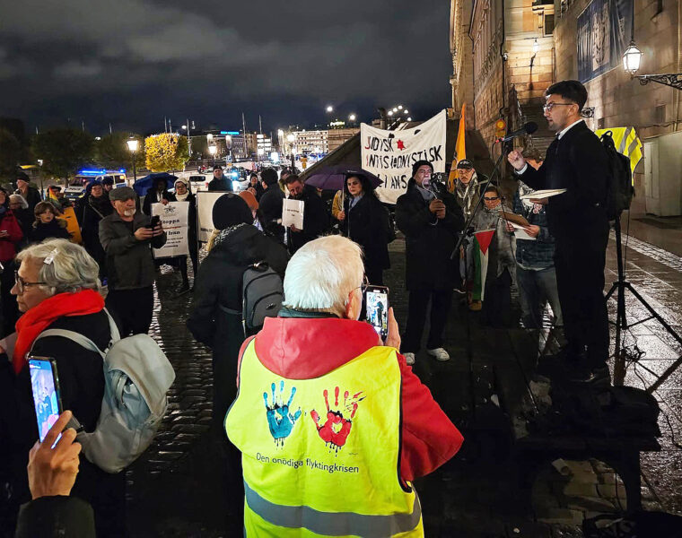 Demonstration vid Mynttorget i Stockholm den 28 oktober 2025.