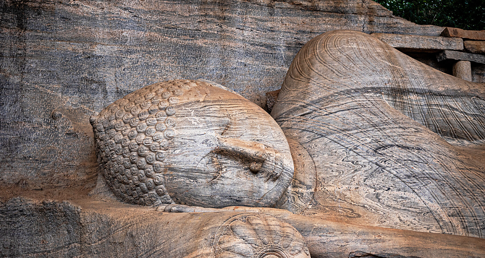 Sovande Buddha, staty i templet Gal Viharaya i Nissankamallapura i Sri Lanka.