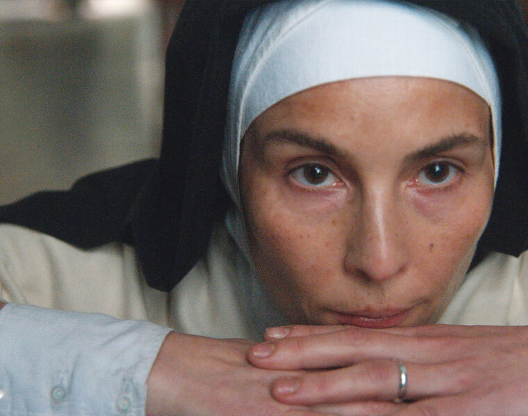 Noomi Rapace spelar syster Teresa i Mother.