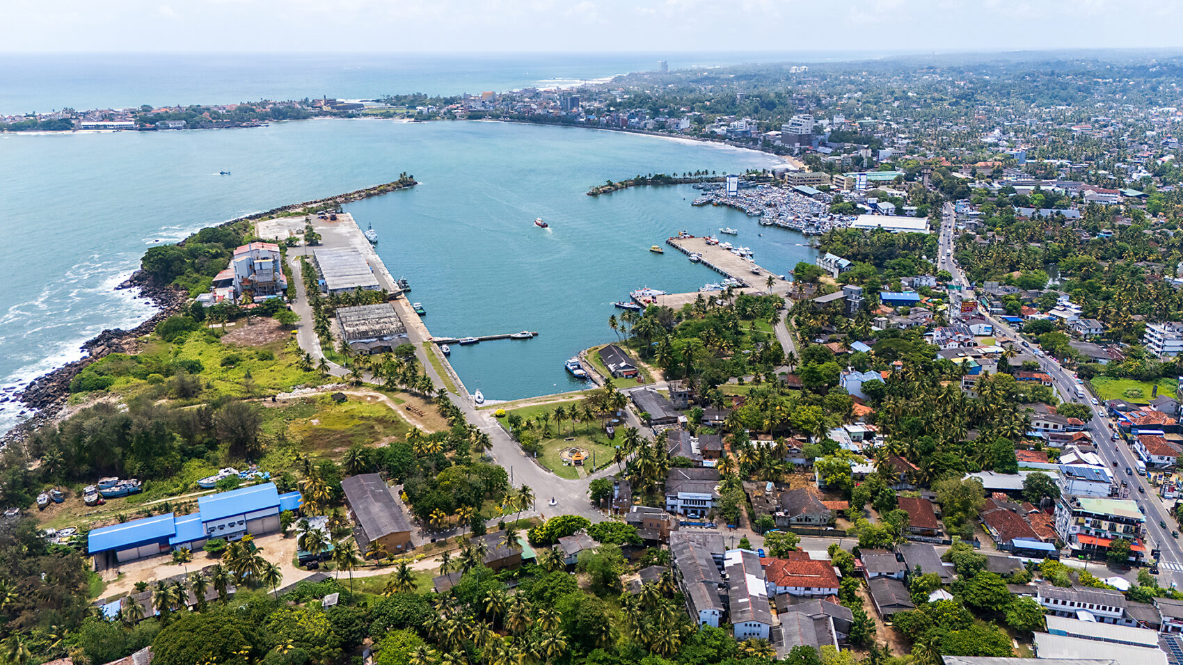 Det var till ett sjukhus staden Galle i södra Sri Lanka som de skadade och döda iranska soldaterna fördes.