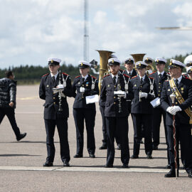 Hemvärnets musikkår i väntan på att få spela.
