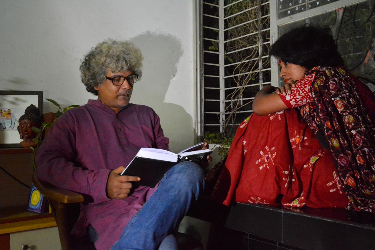 Scen ur filmen ”Ogomopare – Beyond the shore” av Murshida Zaman.