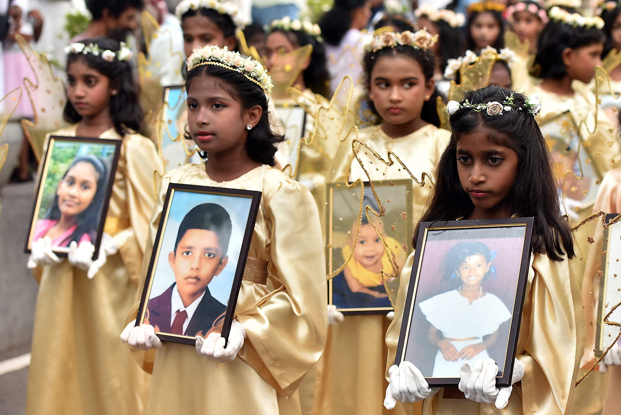 Minnesstund i Sankt Sebastians kyrka i Negombo 21 april 2025, sjätte årsdagen efter terrordåden på påskdagen 2019.